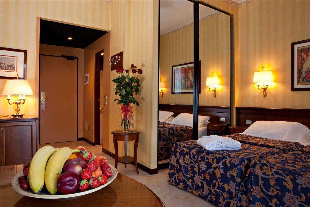 Una Hotels Hotel & Residence Contessa Jolanda Milano Pokoj fotografie